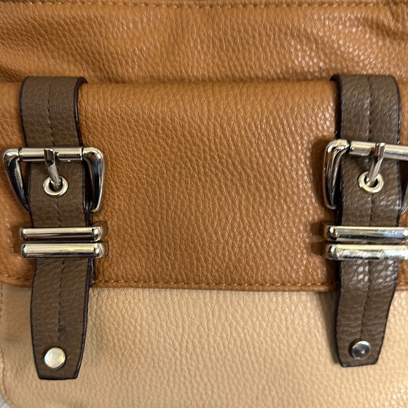 Jessica Simpson brown/tan PVC crossbody bag - Picture 2 of 13